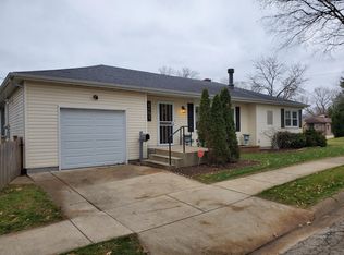 1405 James Ave, Rockford, IL 61107