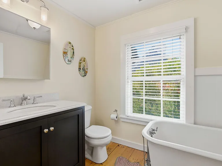 11 Friendship Ln — Photo 20