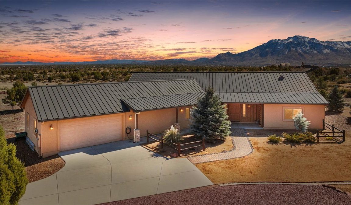 Williamson Valley Ranch Home