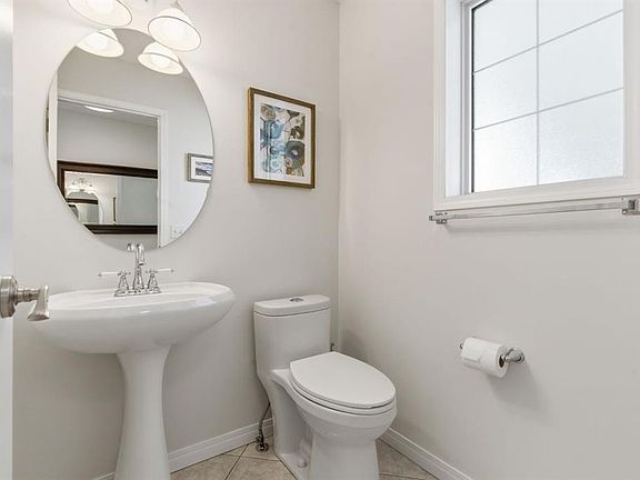 5th image of 3611 N Douglas Ridge Blvd SE