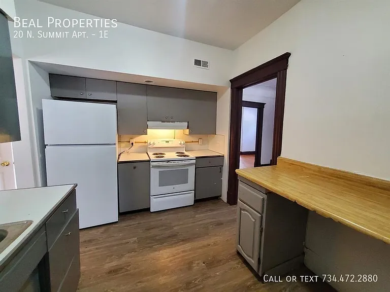 20 N Summit St #1E — Photo 14