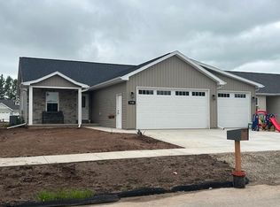 3700 E Gladiolus Pl, Appleton, WI 54913