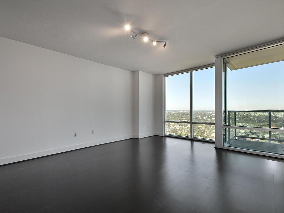 1st image of 300 Bowie St APT 3606
