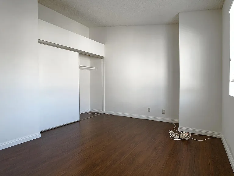 908 S Golden West Ave #6 — Photo 7