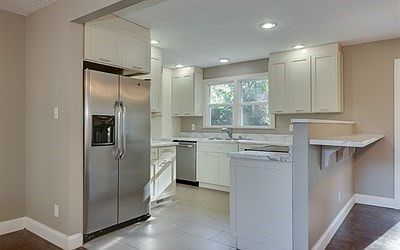 5th image of 222 Maywood Dr