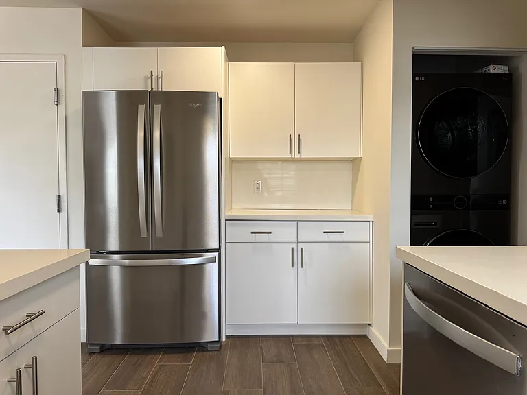 217 Madeira Ave #4 — Photo 12
