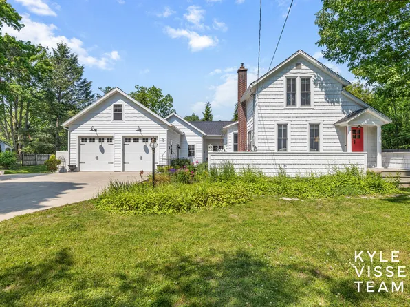 3 Woodward Ln SE, Grand Rapids, MI 49506