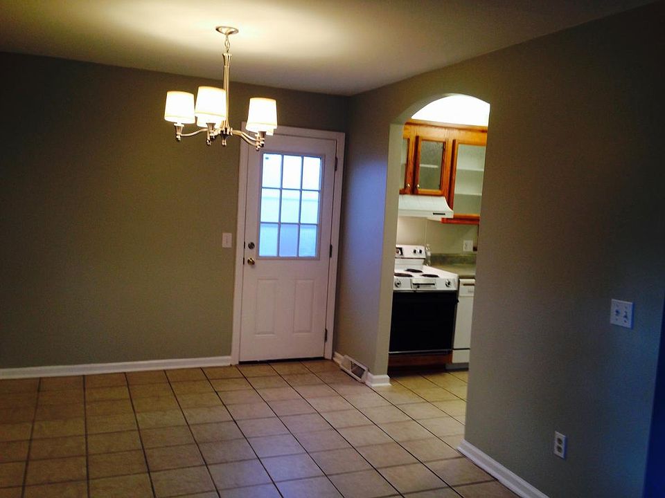 1st image of 815 Edwards Rd Unit 52