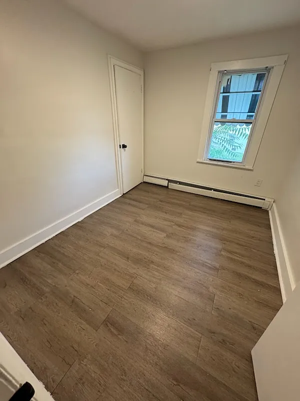 3 bed, 1.5 bath, 2000 sqft, $1,550 — Photo 4