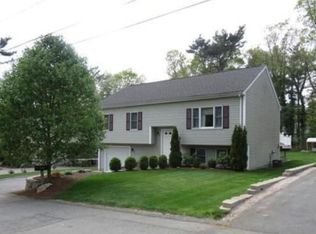 1039 Leroy St, New Bedford, MA 02745