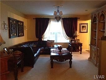 3rd image of 667 Buckingham Dr