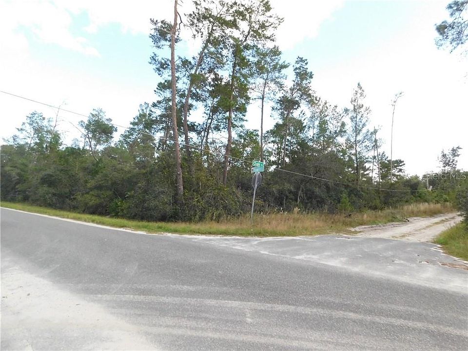 2nd image of Oak St