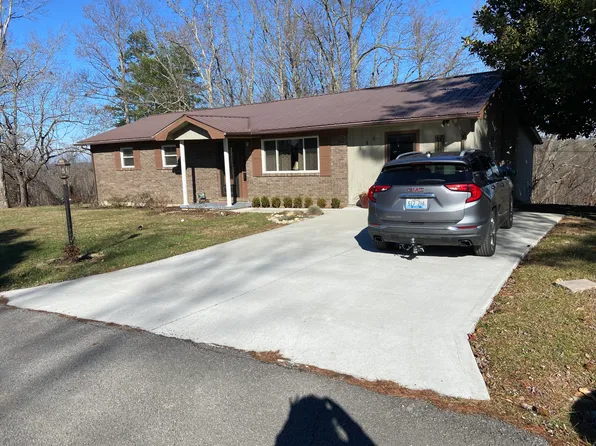 182 Fanchester Heights Rd, Whitley City, KY 42653