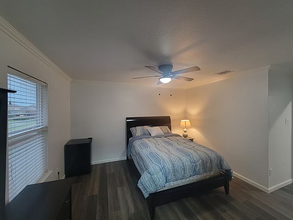 4th image of 2028 Valley Forge Trl Room D