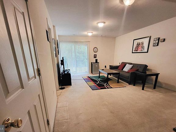 5th image of 110 Arla Ct