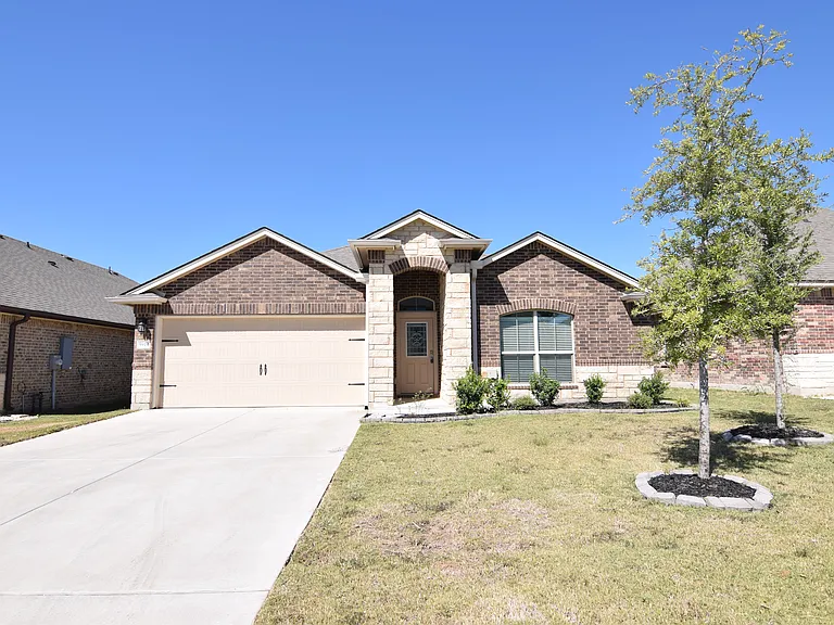 5914 Galveston Rd — Photo 1