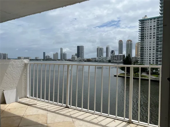 4000 NE 170th St APT 604, North Miami Beach, FL 33160
