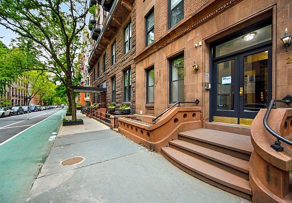 29 W 12th St APT 1C, New York, NY 10011 | Zillow