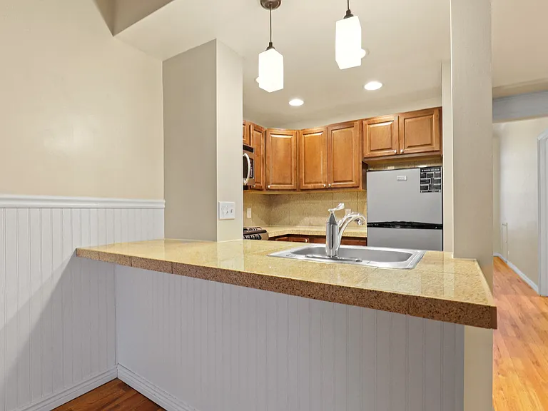 1141 N Washington St — Photo 5