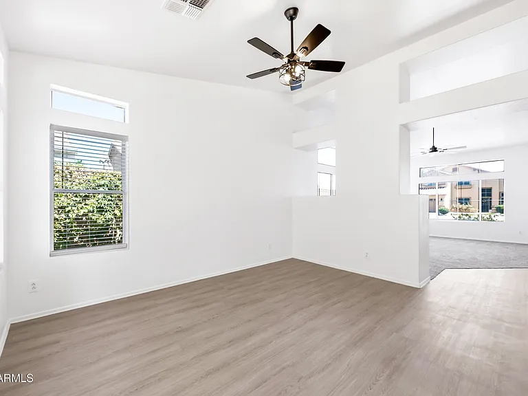 1540 E San Remo Ave — Photo 7