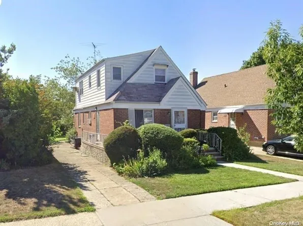 81-36 249th Street, Bellerose, NY 11426
