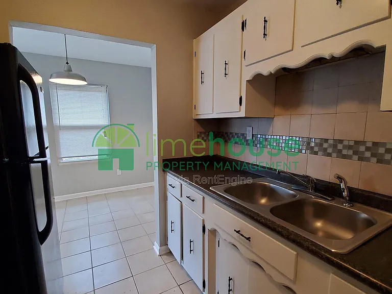 2421 Arkansas Ave #A — Photo 6