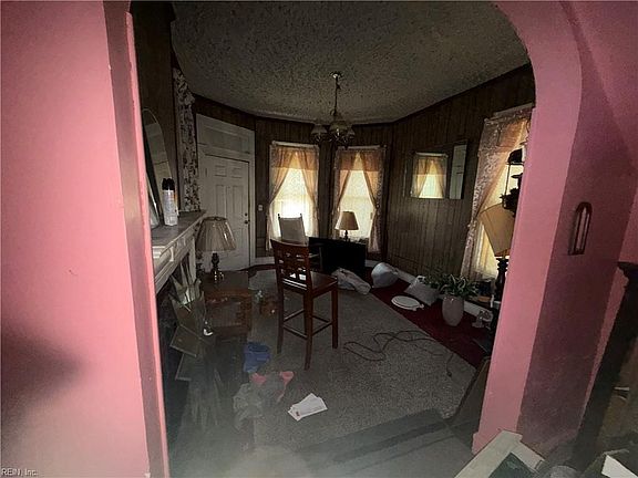 3rd image of 400 W 27th St