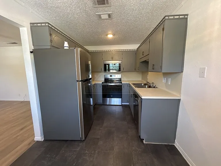 2502 Schulze Dr, Killeen — Photo 17