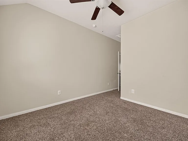 24906 Clover Ranch Dr — Photo 33