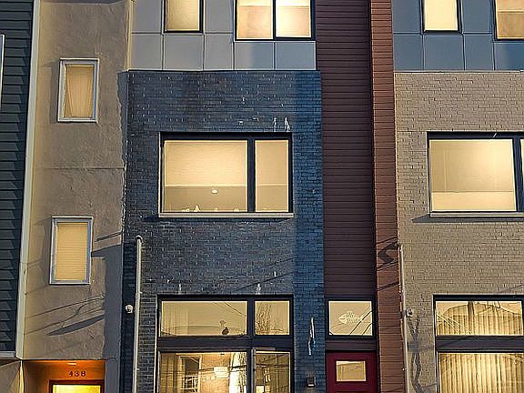 2nd image of 436 E Wildey St
