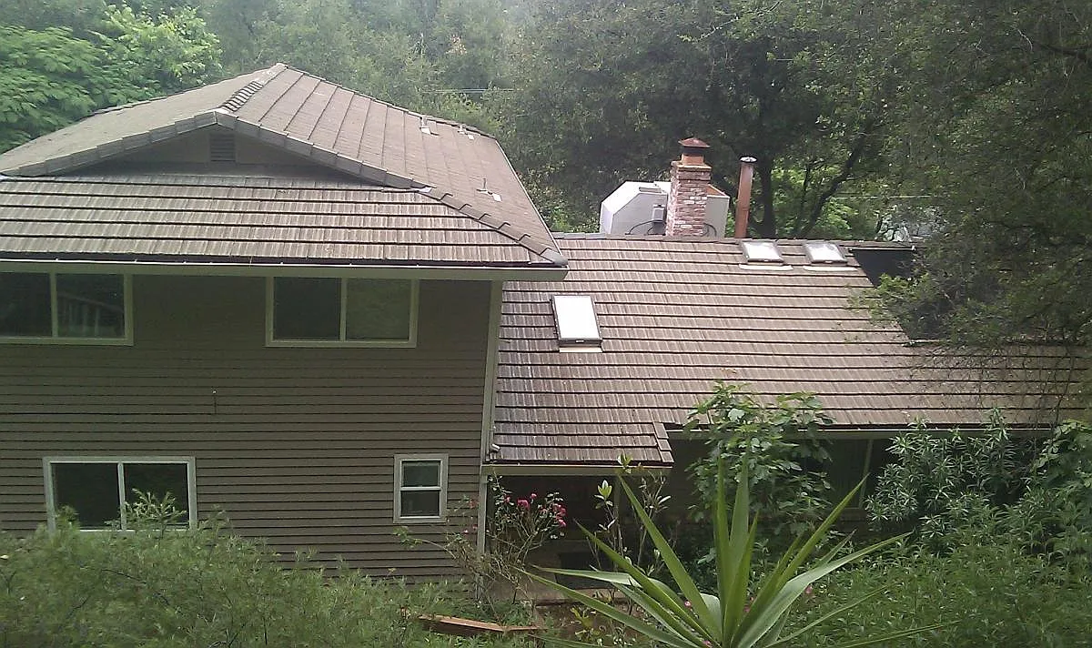 523 Encina Drive — Photo 1