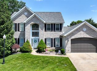 824 Legends View Dr, Eureka, MO 63025