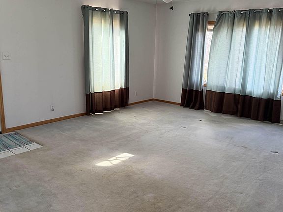 2nd image of 5158 Lovejoy Rd