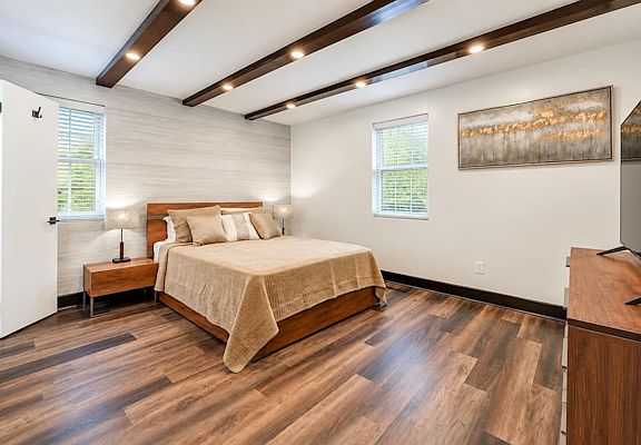 5th image of 4000 Linkwood Rd #4012B