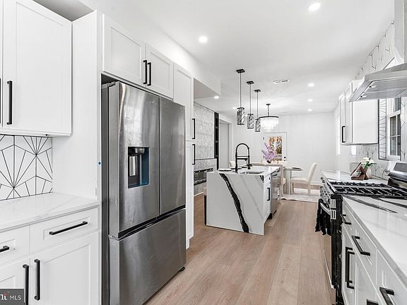 2nd image of 3415 Copley Rd