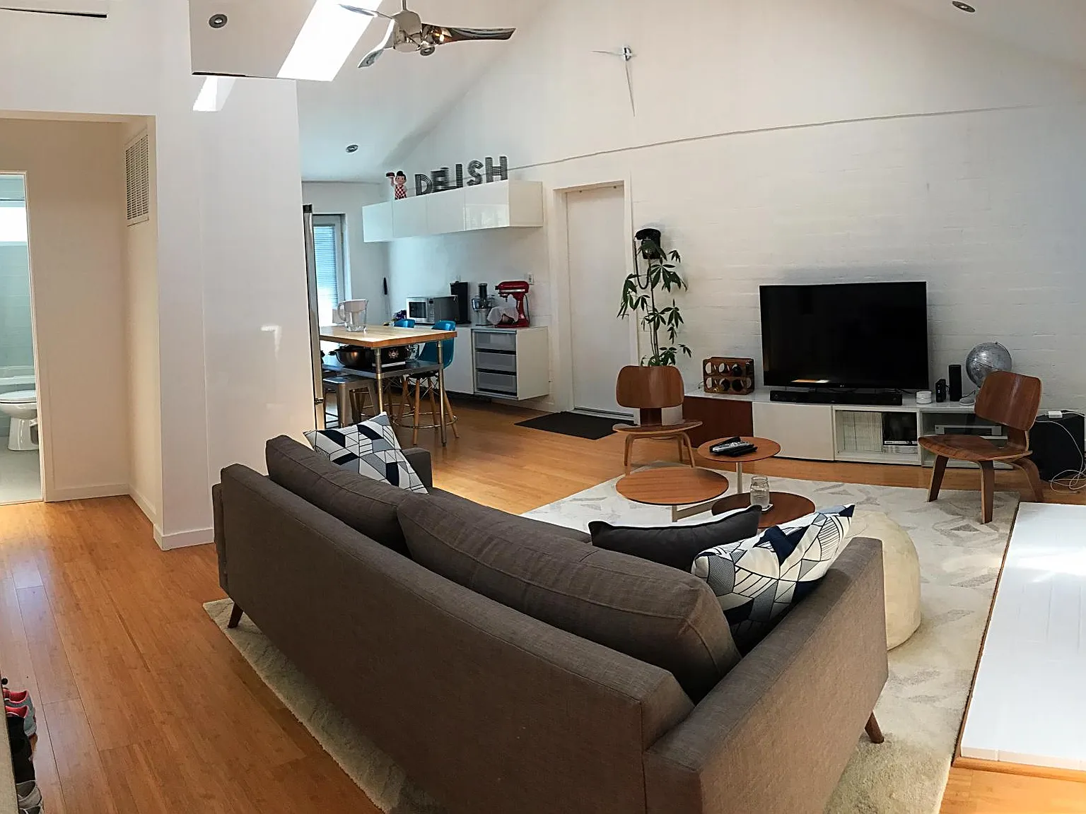 182 Alexander Ave — Photo 3