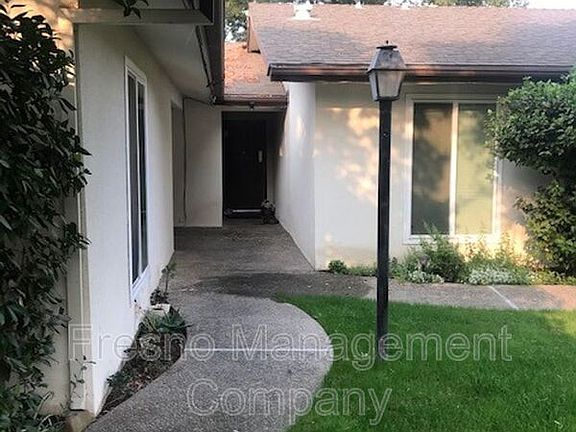 2nd image of 1537 W Fairmont Ave #C