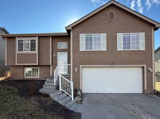 18207 Margo St, Omaha, NE 68136