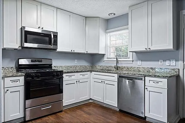 325 Paddy St — Photo 23