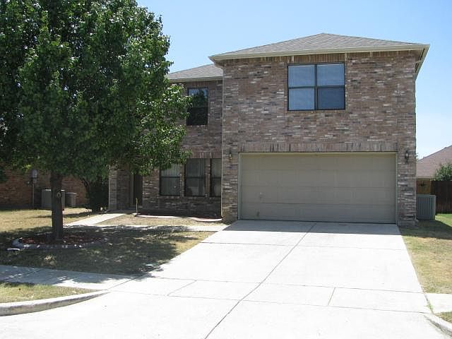 1st image of 5208 Dillon Cir