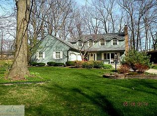 249 Vicksburg Dr, Lansing, MI 48917