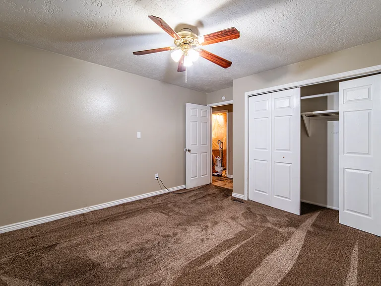 232 S Cherry Hill Dr — Photo 9