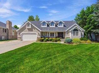 2114 W Surrey Cir, Salt Lake City, UT 84129