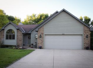 415 Pebble Beach Dr, Owatonna, MN 55060