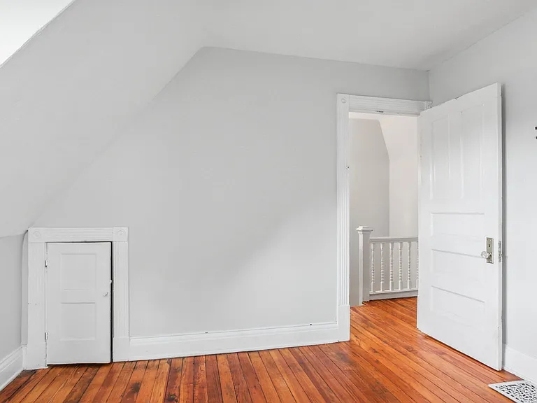 3213 Lexington Ave — Photo 19