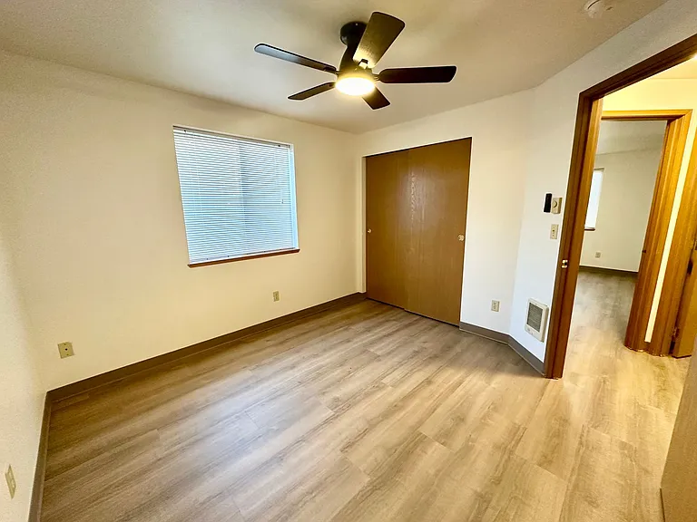 904 Juniper Ave — Photo 14