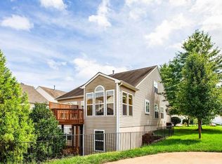 4 Herndon Dr, Fredericksburg, VA 22406