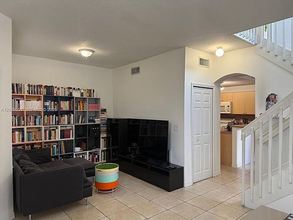 4th image of 6141 NW 115th Pl APT 362