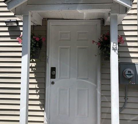 2nd image of 804 Oakwood Dr APT 2