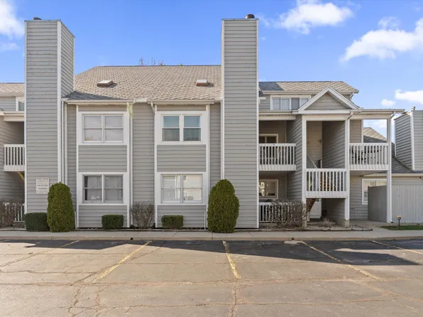 1557 N Oakhill Dr #A-7, South Bend, IN 46637